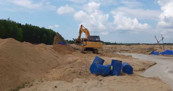 Vụ san gạt đất núi Lớn ở Vũng Tàu: Sẽ thu hồi giấy phép xây dựng