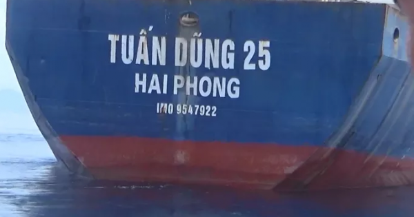 Quảng Nam: Bộ Tư lệnh Vùng Cảnh sát biển 2 tạm giữ tàu chở hơn 3.500 tấn Ilmenit