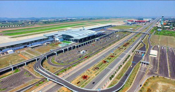 Đề nghị tạm dừng các dự án trong khu vực Sân bay Nội Bài