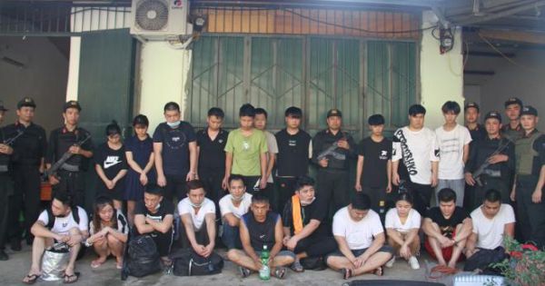 21 người Trung Quốc vượt biên vào Lào Cai, trốn trong nhà hoang