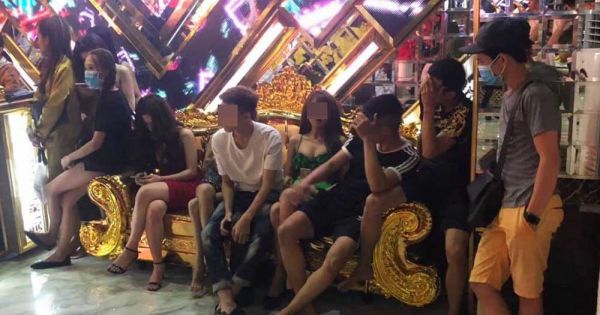Quán karaoke Alibaba, hàng chục nam nữ ăn chơi sa đọa