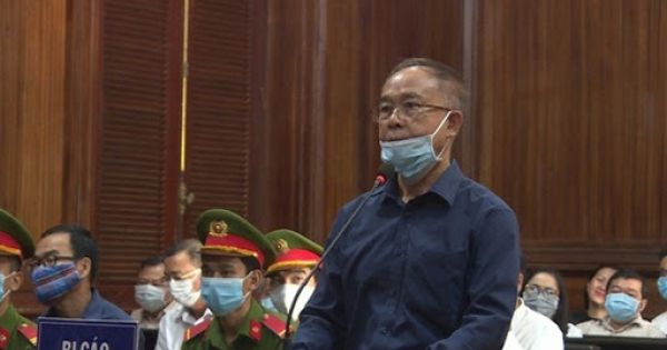 Cựu Phó Chủ tịch UBND TP.HCM Nguyễn Thành Tài bật khóc khi nói lời sau cùng