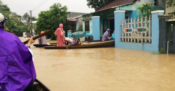 Đề nghị cho công nhân nghỉ làm phòng tránh lũ lụt tại Thừa Thiên Huế