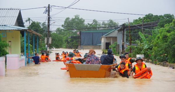 Hướng về nhân dân vùng lũ tại Quảng Trị