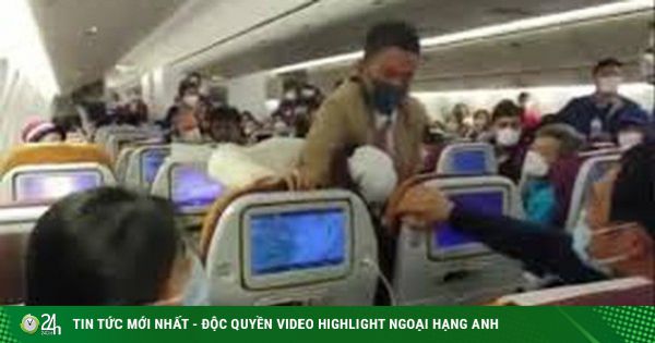 Chuyến bay từ Hà Nội đi TP HCM dừng cất cánh khẩn cấp vì hành khách đốt lửa trên máy bay