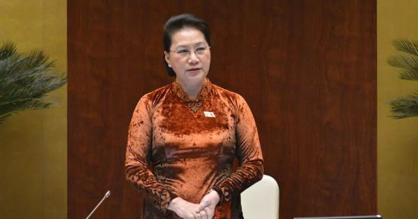 Chủ tịch Quốc hội Nguyễn Thị Kim Ngân lần đầu tiên trả lời chất vấn