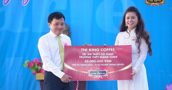 King Coffee tri ân thầy cô trường THPT Marie Curie nhân ngày Nhà giáo Việt Nam 20/11