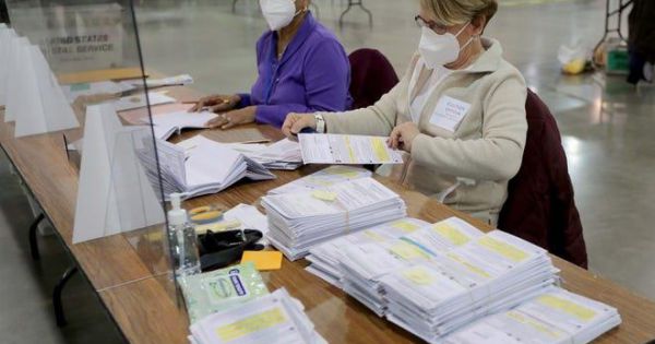 Lại thêm bang Mỹ phát hiện gần 400 phiếu chưa kiểm