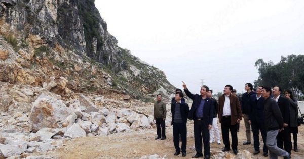 Tạm dừng hoạt động mỏ đá của Công ty Thanh Hưng do nổ mìn gây nứt nhà dân