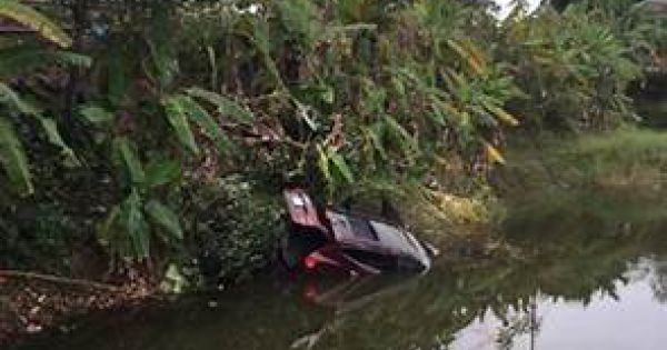 Quảng Ninh: Ô tô lao xuống suối, 6 người thương vong