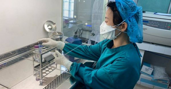 Việt Nam tiếp tục mua vắc xin COVID-19, dự kiến tháng 3 sẽ tiêm rộng rãi cho dân