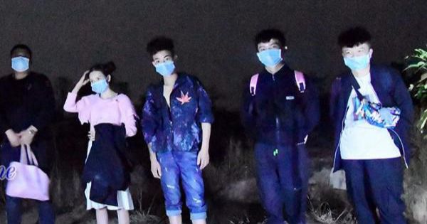 Bắt giữ 5 người Trung Quốc nhập cảnh trái phép ở Bình Phước