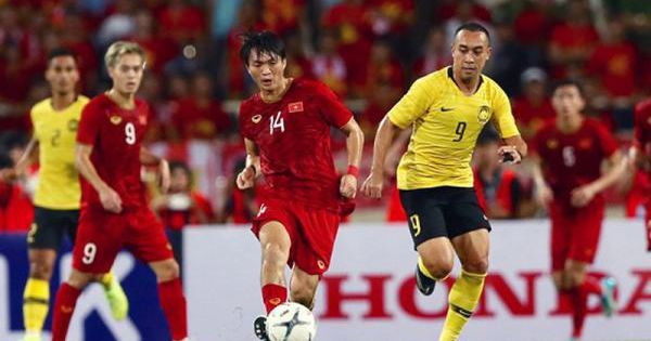 Malaysia hối hả nhập tịch cầu thủ để đối đầu với ĐT Việt Nam