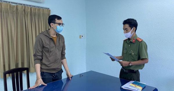 Nam tiếp viên Vietnam Airlines làm lây lan dịch bệnh Covid-19 bị truy tố