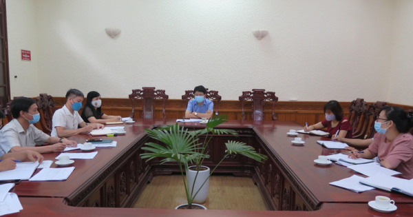 Thứ trưởng Bộ Tư pháp Nguyễn Thanh Tịnh làm việc với Vụ Thi đua – Khen thưởng