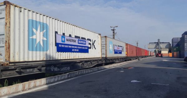 Đường sắt chở hàng container sang châu Âu