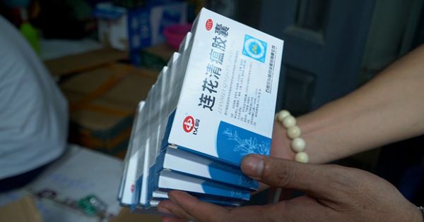 Thuốc Trung Quốc tràn lan thị trường Việt Nam, được quảng cáo chữa được Covid-19!