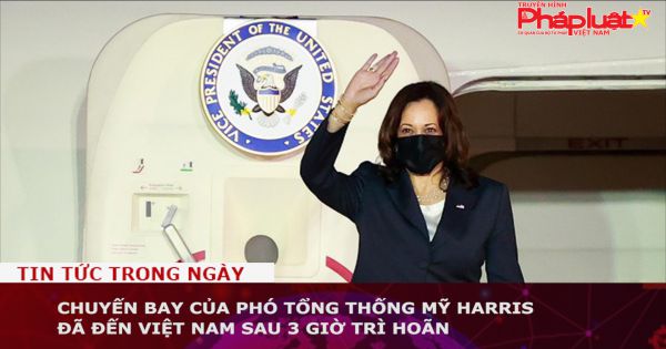 Chuyến bay của Phó tổng thống Mỹ Harris đã đến Việt Nam sau 3 giờ trì hoãn