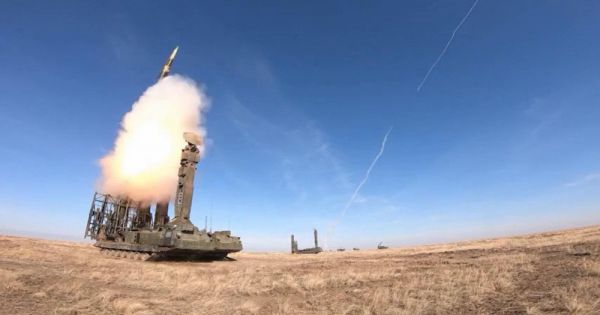 Hệ thống phòng thủ tên lửa của Nga tham gia tập trận huấn luyện