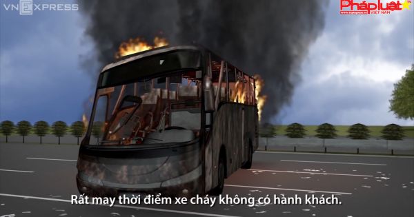 Ôtô khách cháy rụi trên cao tốc Trung Lương