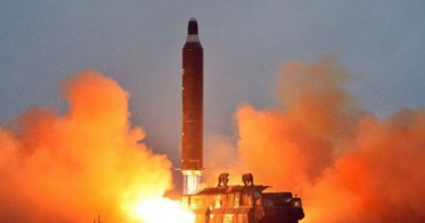 Triều Tiên phóng tên lửa đạn đạo về hướng Nhật Bản