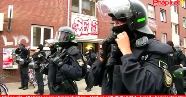 Cảnh sát Hamburg bắn vòi rồng vào người biểu tình trước hội nghị G20