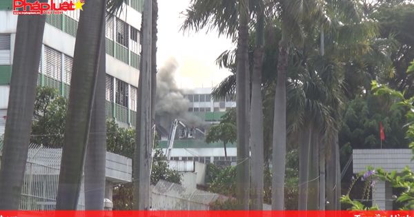 Cháy lớn tại Công ty Pou Yuen Việt Nam, Hàng Nghìn Công Nhân Được Sơ