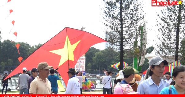 TPHCM: Thả 72 cánh diều cờ đỏ sao vàng trong ngày lễ Quốc khánh