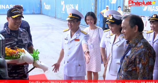 TP HCM: Đón 2 tàu hộ vệ tên lửa hải quân Indonesia cập cảng Nhà Rồng
