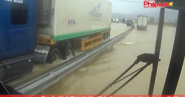 Thừa Thiên Huế: Nước lụt dâng cao, quốc lộ 1 tê liệt