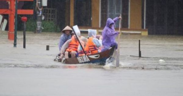 Thủ tướng Chính phủ chỉ đạo hỗ trợ 1.000 tỷ đồng hỗ trợ người dân vùng bão lũ