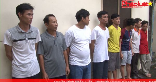 Kiên Giang – Bắt giam 08 đối tượng đánh bạc ăn tiền