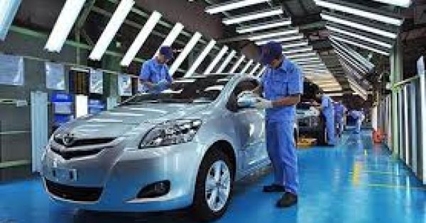 Việt Nam: Nhiều ý kiến trái chiều xoay quanh chuyện ôtô nhập khẩu