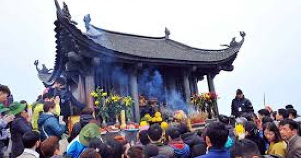 Quảng Ninh: Bộ Văn hoá lên tiếng về việc thu phí tham quan lễ hội