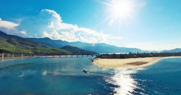 Vịnh Lăng Cô - điểm du lịch lý tưởng cho hè 2018