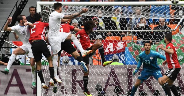 World Cup 2018: Uruguay thắng nhọc Ai Cập tỉ số sát nút ở ngày ra quân