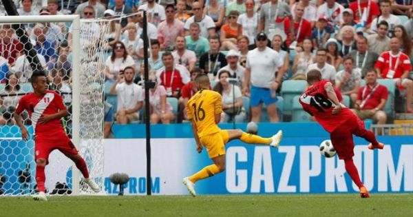 World Cup 2018: Peru giành trận thắng danh dự, loại Úc khỏi giải đấu