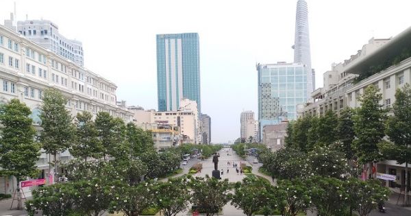 Đề xuất “khóa” hẳn đường Nguyễn Huệ thành phố đi bộ