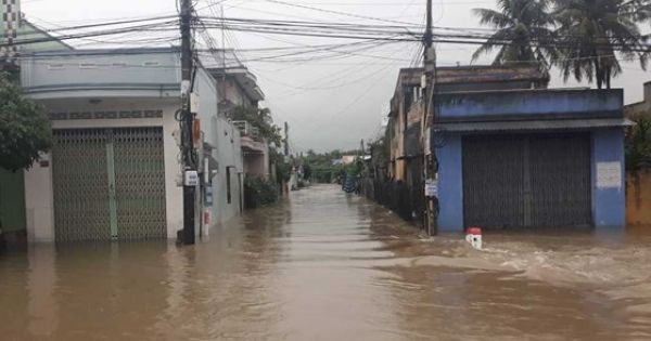 Thủ tướng yêu cầu tập trung ứng phó, khắc phục hậu quả mưa lũ ở Nam Trung bộ