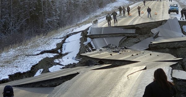 Mỹ: Động đất mạnh 7 độ richter ở bang Alaska gây thiệt hại nặng