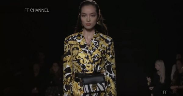 Versace Pre-Fall 2018/2019 Full Fashion Show Exclusive