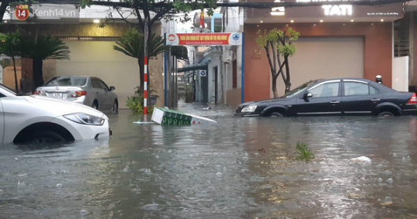 Cuộc sống đảo lộn sau trận mưa kỷ lục ở Đà Nẵng