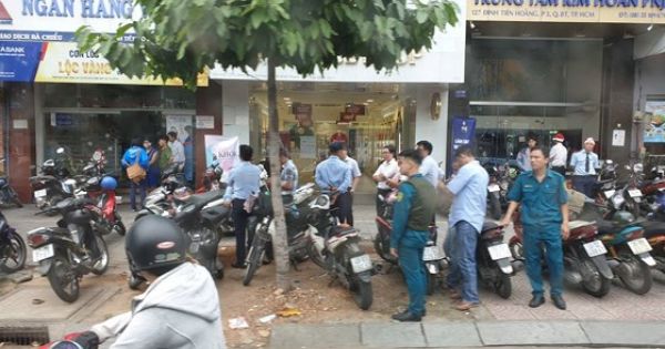 Diễn biến mới nhất vụ đối tượng nghi dùng súng cướp ngân hàng Việt Á