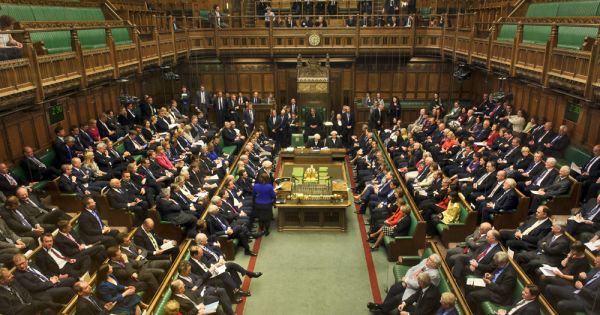 Hạ viện Anh thông qua điều khoản tài chính gây khó cho Brexit