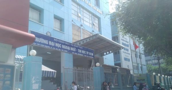 UBND TP.HCM không công nhận ông Trần Quang Nam tiếp tục làm hiệu trưởng HUFLIT