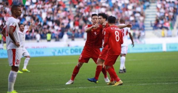 ĐT Việt Nam vào tứ kết Asian Cup: Bản lĩnh đội bóng số 1 Đông Nam Á