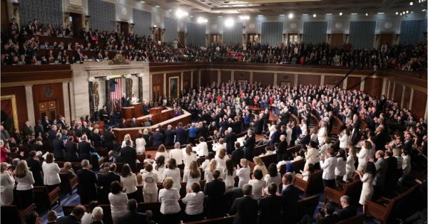 Lưỡng viện Quốc hội Mỹ thông qua dự luật ngân sách liên bang