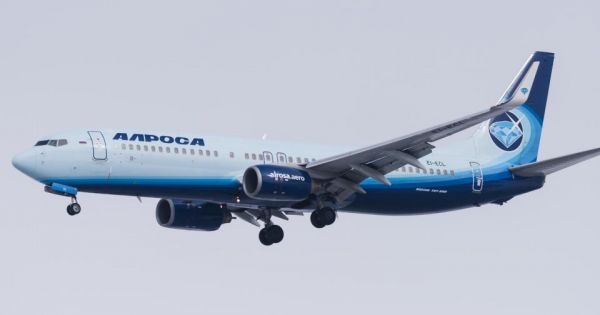 Nga: Máy bay loại Boeing 737 hạ cánh khẩn, nghi do lỗi động cơ