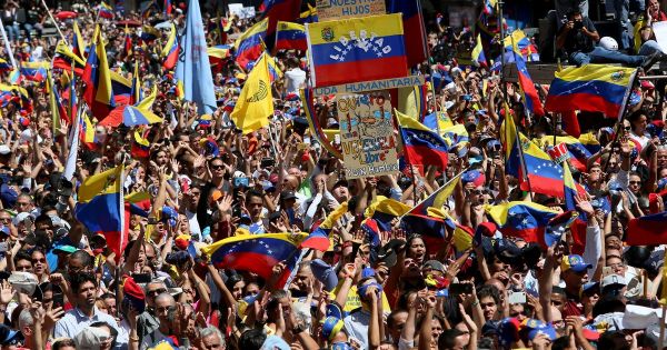 Venezuela sẽ tái cơ cấu chính phủ để đối phó với thách thức