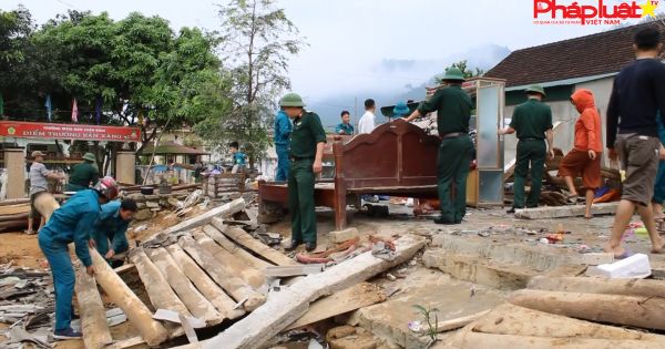 Khắc phục hậu quả lốc xoáy ở Nghệ An